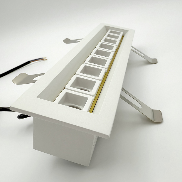 Skarlat  RSL74166 9×2W WH+GD 4000K