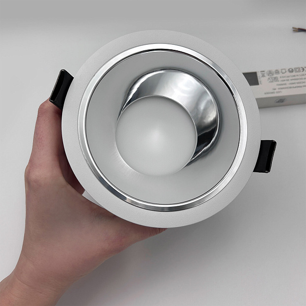 Skarlat RDL73027-6 25W WH+CHR 3000K