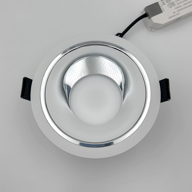 Skarlat RDL73027-5 18W WH+CHR 3000K