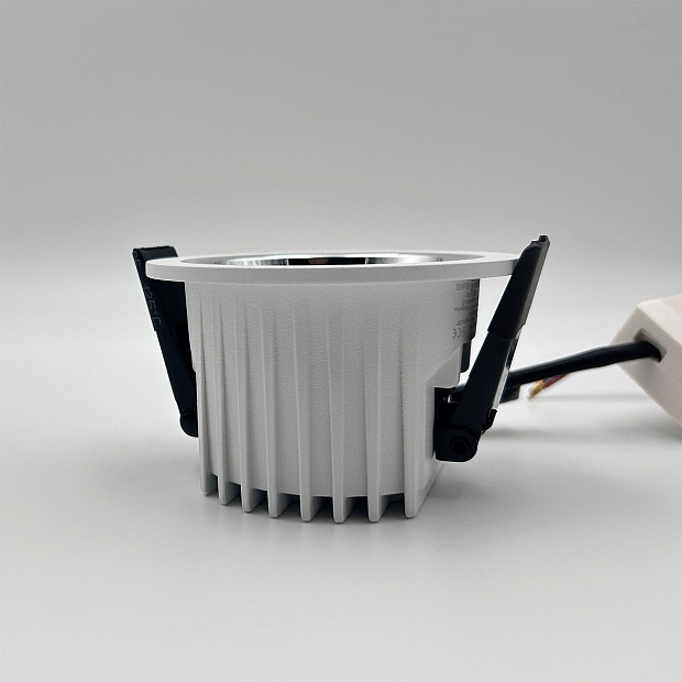 Skarlat RDL73027-3 7W WH+CHR 3000K