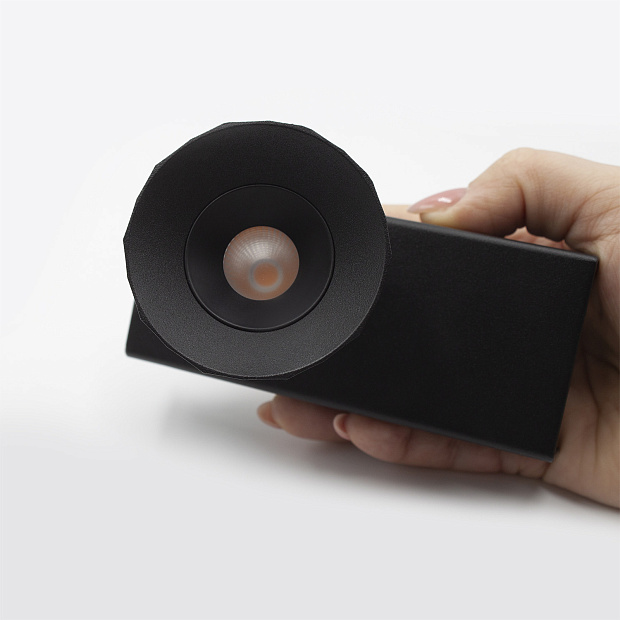 Skarlat  RSLC74131-1 1×7W BK 4000K